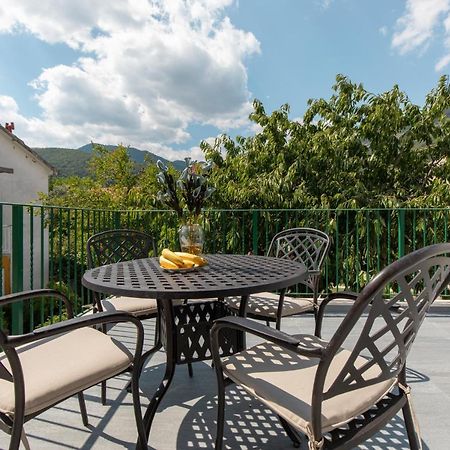 Apartmani Pravilovic Херцег-Новий Екстер'єр фото